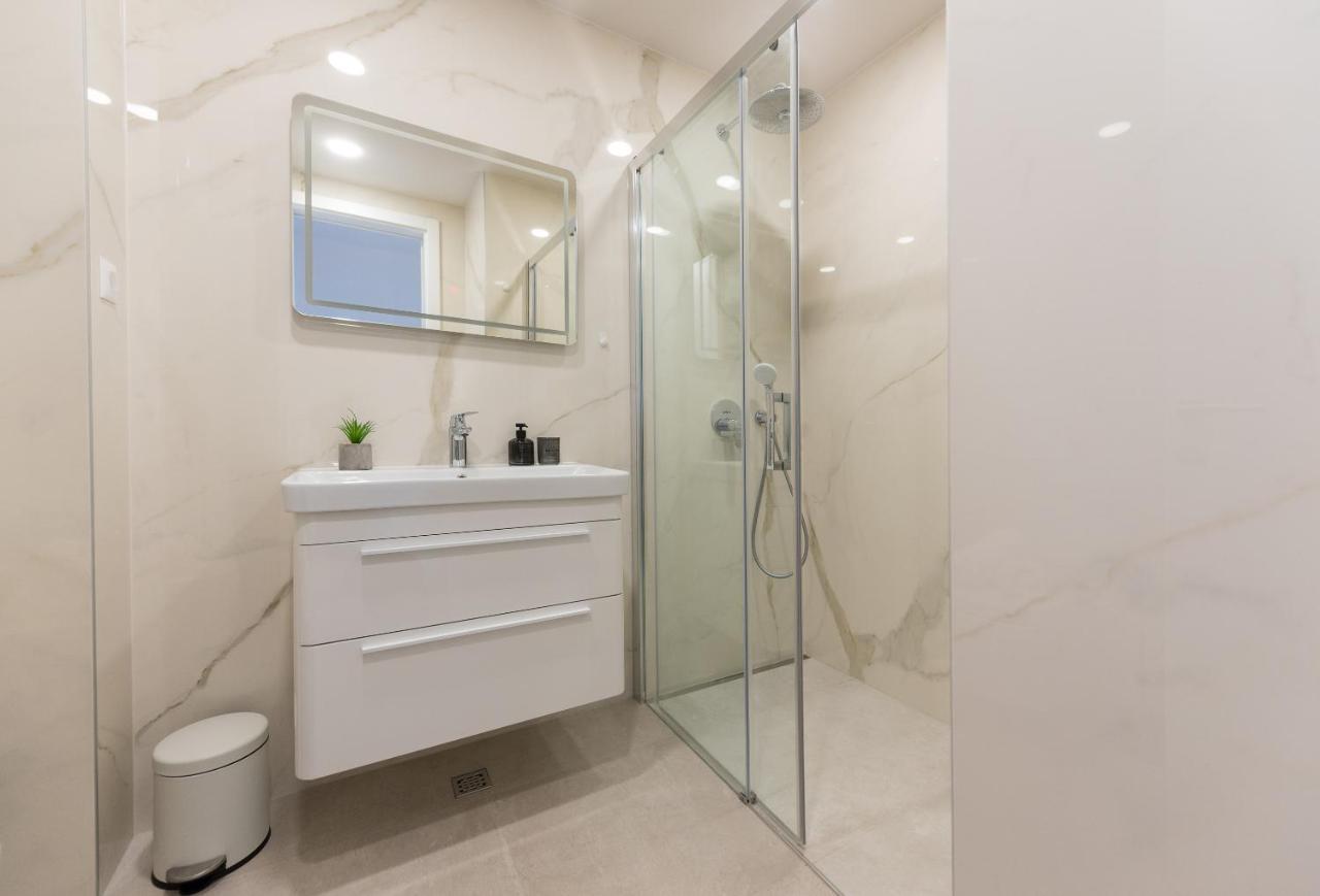 Luxury Adria Sea & City View Apartment Makarska Zewnętrze zdjęcie