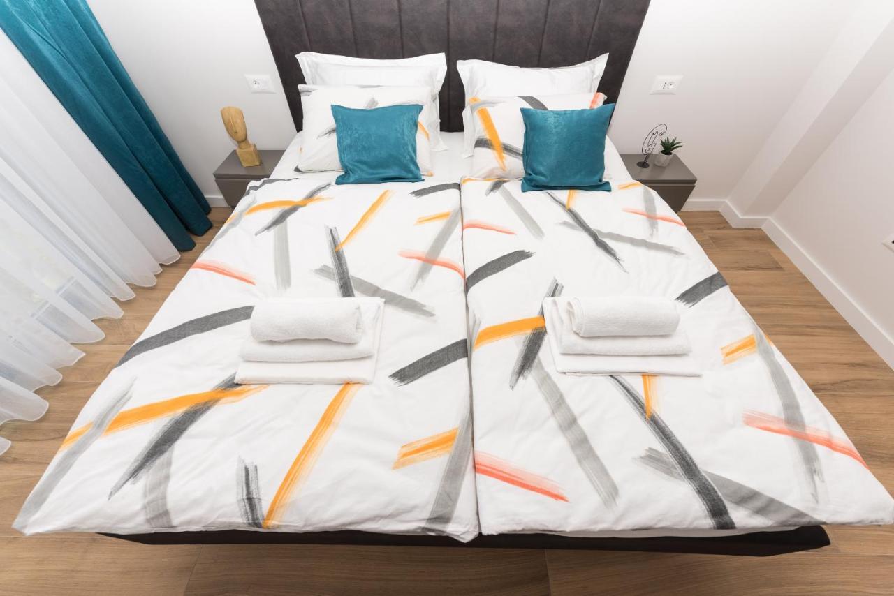 Luxury Adria Sea & City View Apartment Makarska Zewnętrze zdjęcie